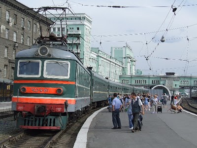 Auf dem Bahnhof von Nowosibirsk -   